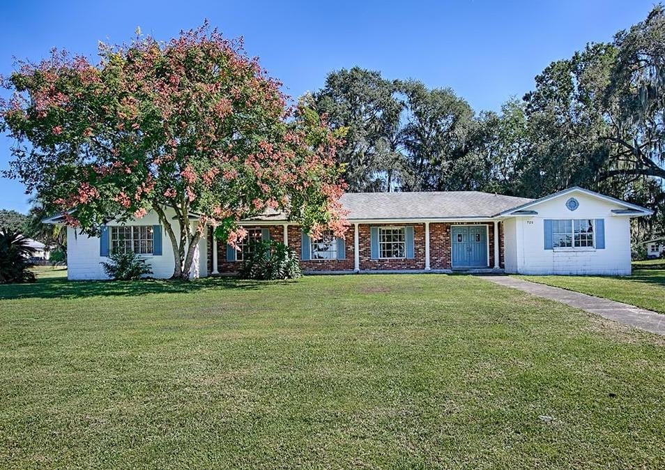 Two Spotlight Homes for Sale in Lake County's Groveland, Florida